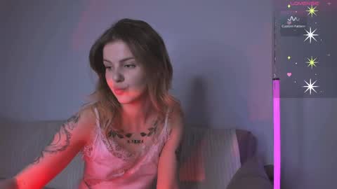 Snapshot of akylinagold chatting on 05.12.26 A. online show from 05.12.26