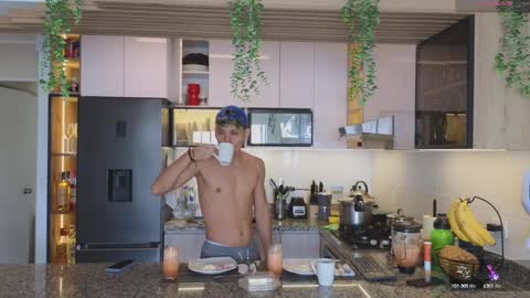 Al Fox  Miko Fortuni  online show from 12.05.24