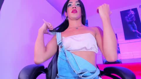 Alahia Rodriguez online show from 01.13.25