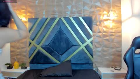 ALAHIA online show from 10.10.25