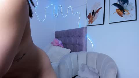 Alaia Alegria online show from 04.19.26