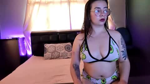 AlaiaSam online show from 04.17.26