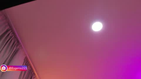Snapshot of alaiarogerss chatting on 05.18.26 online show from 05.18.26