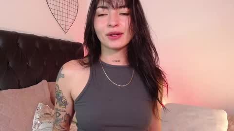 Snapshot of alailayong chatting on 02.10.25 alailayong online show from 02.10.25