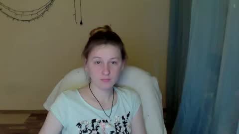 Anna online show from 04.22.26