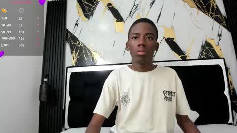 Snapshot of alan_blacke chatting on 12.01.25 alan_blacke online show from 12.01.25