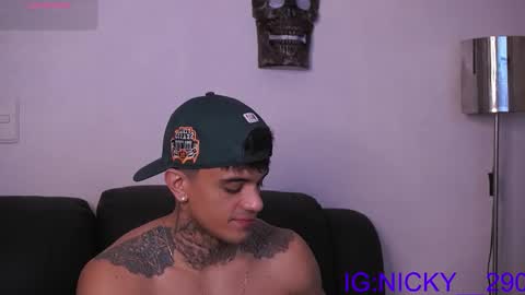 Snapshot of alan_morrys chatting on 11.12.25 alan_morrys online show from 11.12.25