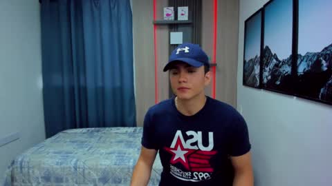Snapshot of alan_nd_kevin chatting on 01.26.25 Alan  Kevin can we reach 100 thumbs up please guys  online show from 01.26.25