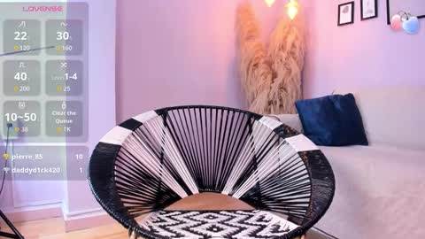 Alana online show from 11.29.25