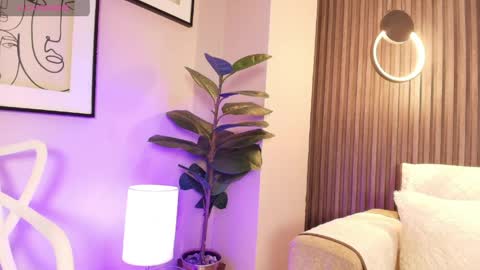 Alana online show from 04.20.26