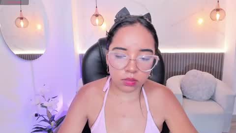 Snapshot of alana_martiins chatting on 06.16.26 alana online show from 06.16.26