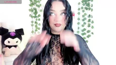 Alana Muller online show from 04.17.26