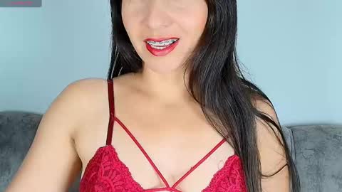 alana_pink95 online show from 11.04.25