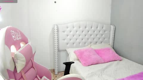 Alana. online show from 01.13.25