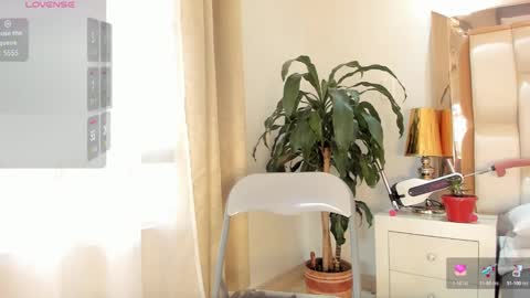 Snapshot of alana_then2 chatting on 03.04.25 online show from 03.04.25