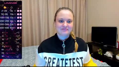 Snapshot of alanabrox chatting on 12.10.24 Julia online show from 12.10.24