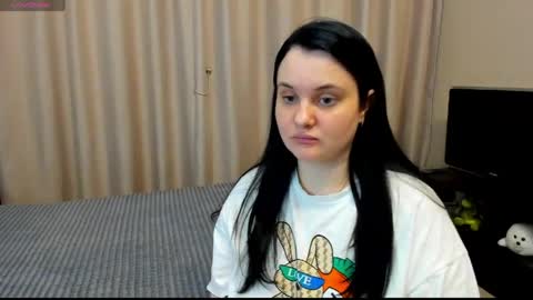 Snapshot of alanabrox chatting on 05.17.26 Julia online show from 05.17.26