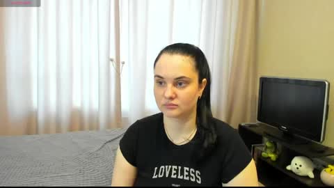 Snapshot of alanabrox chatting on 05.24.26 Julia online show from 05.24.26