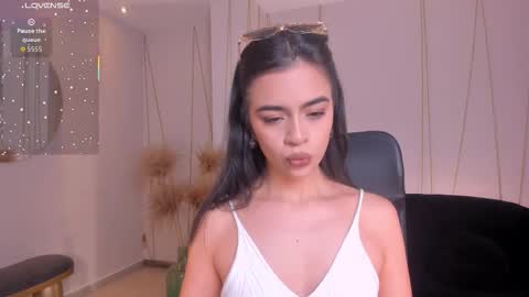 Alana online show from 12.15.25