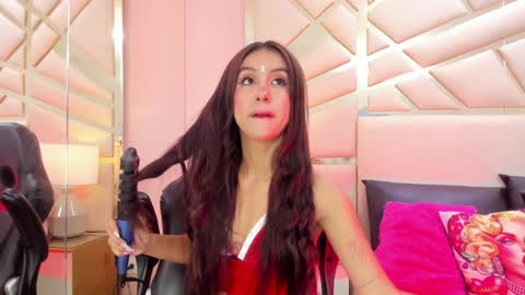 Snapshot of alanajones1 chatting on 12.24.24 alana online show from 12.24.24