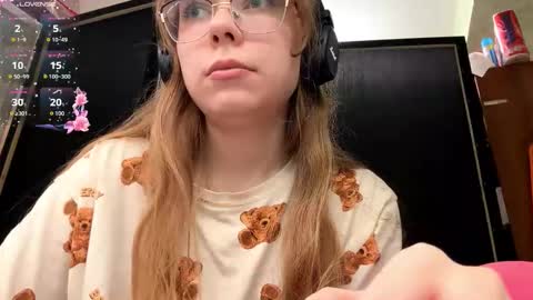 Stella online show from 12.22.25