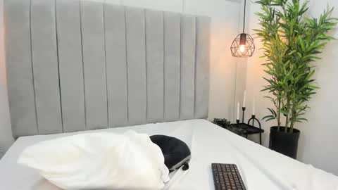 Alanna  online show from 02.10.25