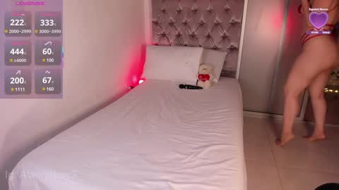 Snapshot of alannalove__ chatting on 02.03.25 Alanna  online show from 02.03.25