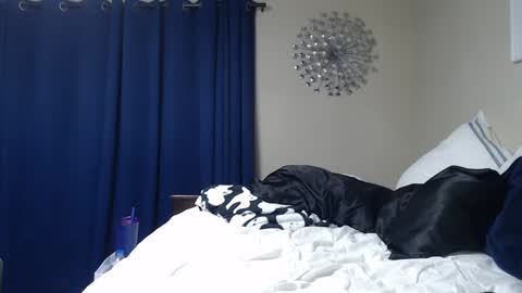 Alanna Rack online show from 11.03.25