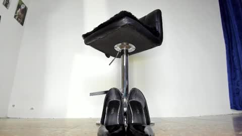 Snapshot of alannis_blue1 chatting on 03.03.25 ALANNIS online show from 03.03.25