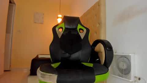 alantrickz365 online show from 10.22.25