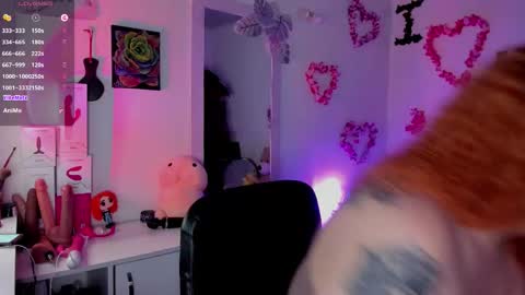 Snapshot of alaska_colors chatting on 02.16.26 Caro online show from 02.16.26