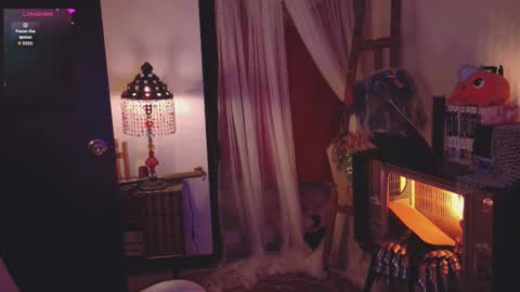 Snapshot of alaskagrace chatting on 09.20.25 Alaska Grace       online show from 09.20.25