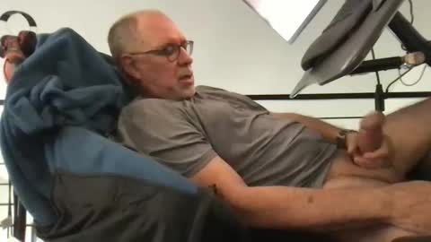 Snapshot of alberg30 chatting on 11.03.25 alberg30 online show from 11.03.25