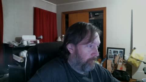 Snapshot of alberik2316 chatting on 11.02.25 Alberik online show from 11.02.25