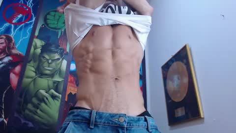 Snapshot of albertbernal69 chatting on 03.12.25 Albert online show from 03.12.25