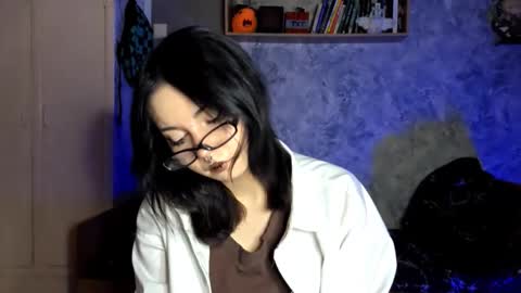 Im Katrina online show from 11.23.25