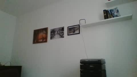 Snapshot of albertodivenire chatting on 02.08.25 albertodivenire online show from 02.08.25