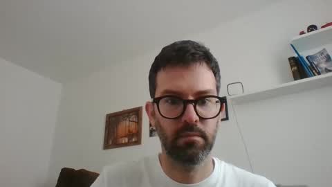 Snapshot of albertodivenire chatting on 02.22.25 albertodivenire online show from 02.22.25