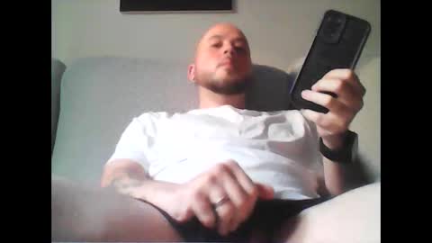 Snapshot of aleeexxxx4u chatting on 05.04.26 aleeexxxx4u online show from 05.04.26