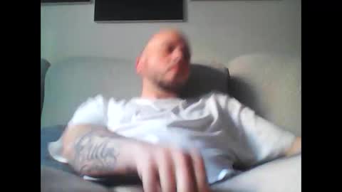 Snapshot of aleeexxxx4u chatting on 05.18.26 aleeexxxx4u online show from 05.18.26