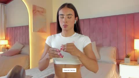 Alejandra Arango online show from 03.05.25