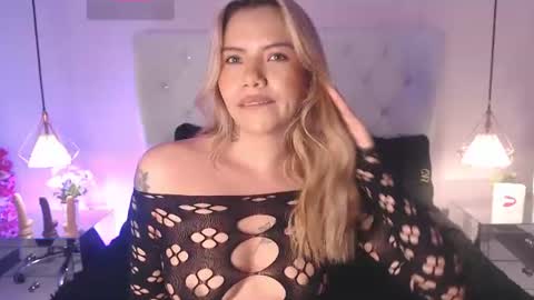 Snapshot of aleja_gh1 chatting on 07.18.26 1 online show from 07.18.26