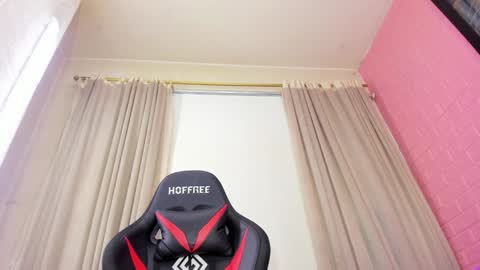 Aleja Hill online show from 12.14.24