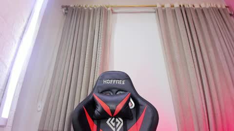 Aleja Hill online show from 04.11.26