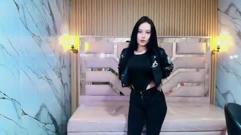 Snapshot of aleja_r_ chatting on 07.26.26 Aleja online show from 07.26.26