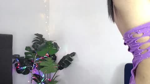 Snapshot of aleja_spearsx chatting on 12.13.25 Alejandra online show from 12.13.25