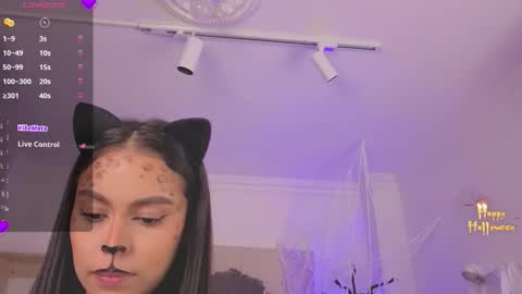 Alejandra online show from 10.31.25