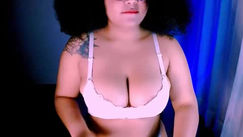 Alejandra  online show from 01.31.25