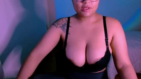 Snapshot of alejandra_conde chatting on 05.28.26 Alejandra online show from 05.28.26