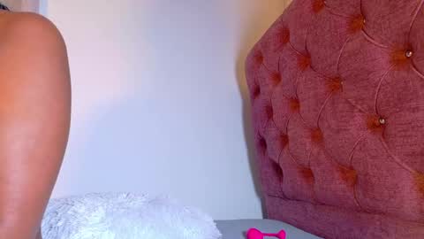 alejandra_dunn1 online show from 05.15.26